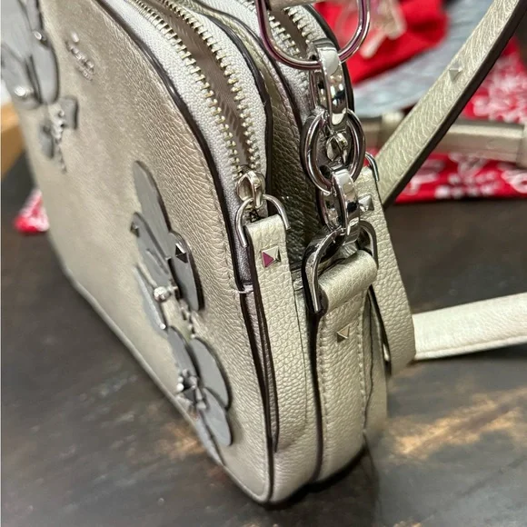 Kate Spade Larchmont Avenue Camera Bag with wallet and Coin holder Keychain - Picture 3 of 13